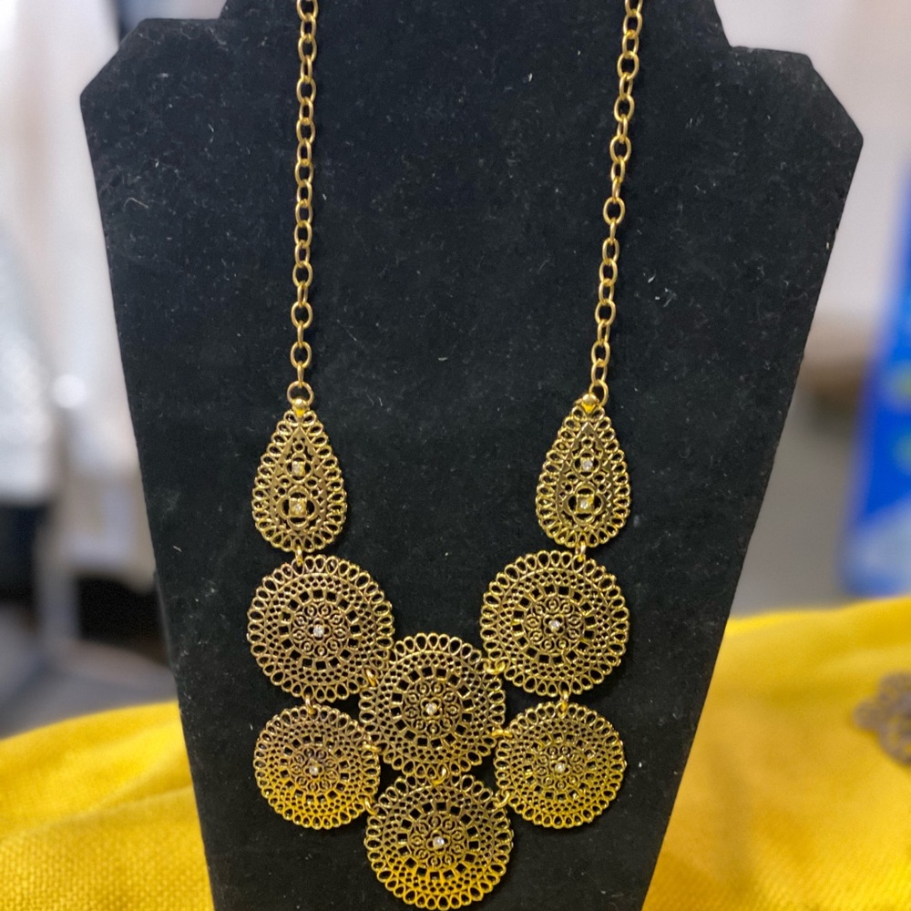 Lonna & Lilly Gold Tone Disc Bib Necklace
